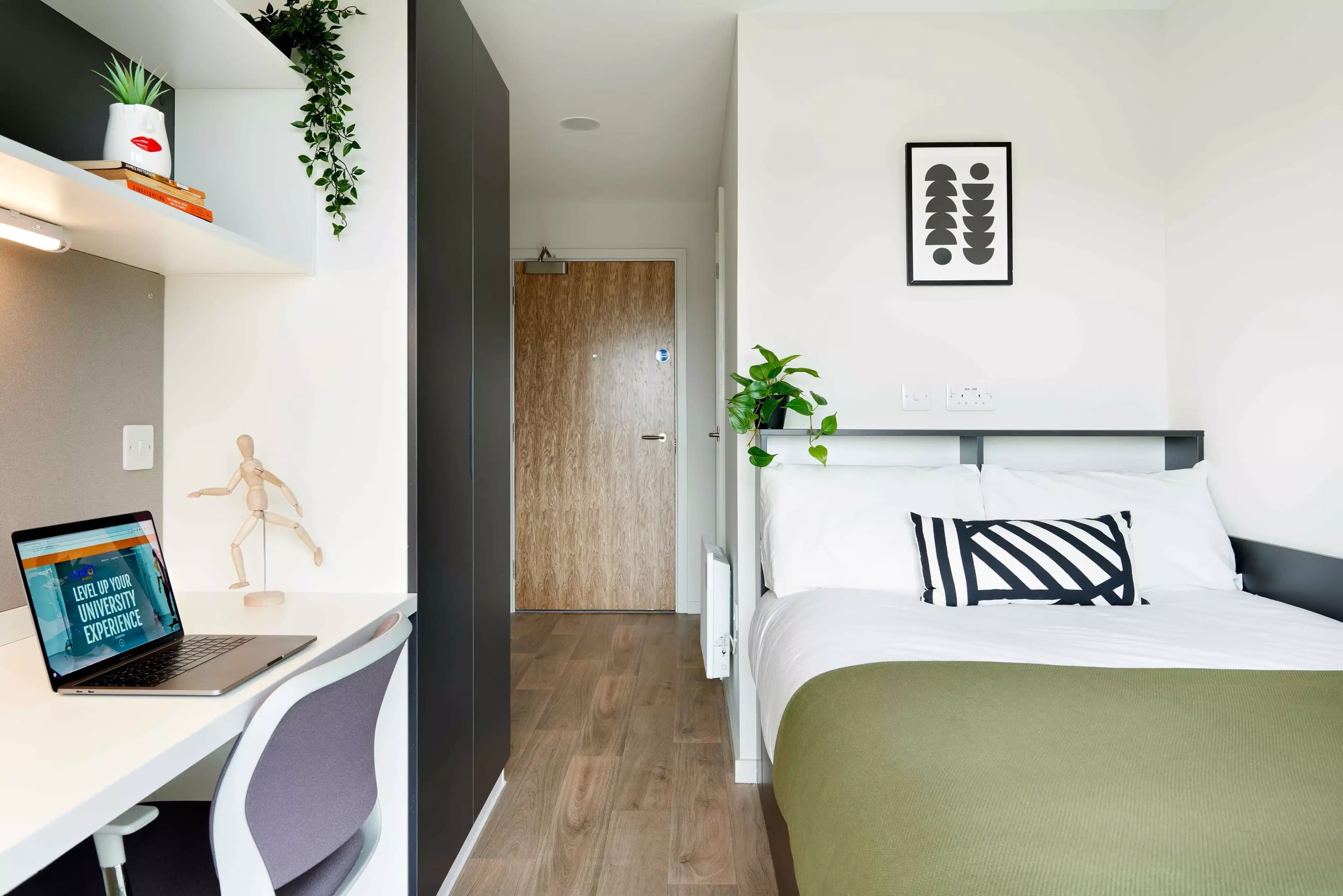 Basic En-suite