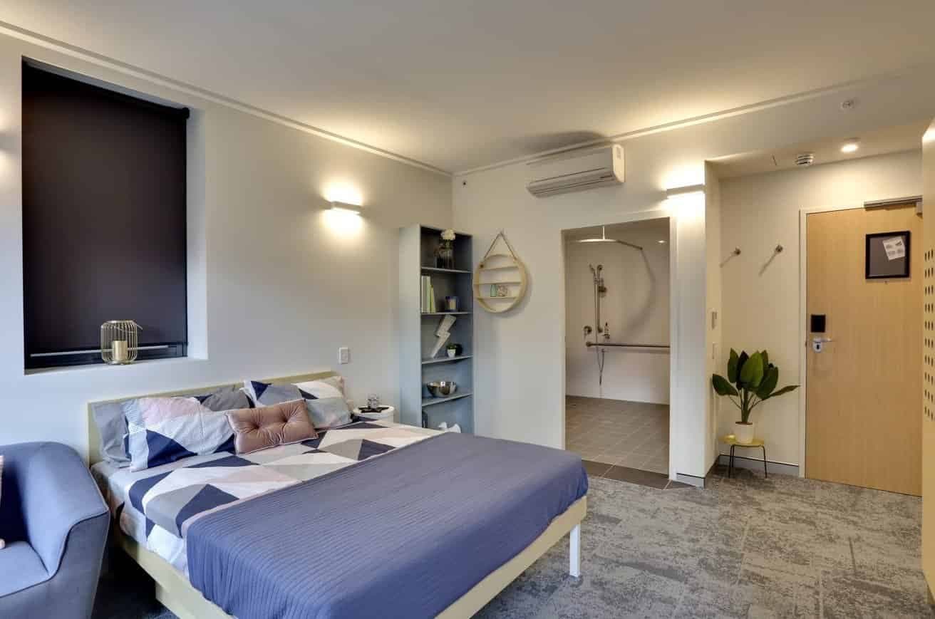 1 Bedroom Ensuite, King Single Bed