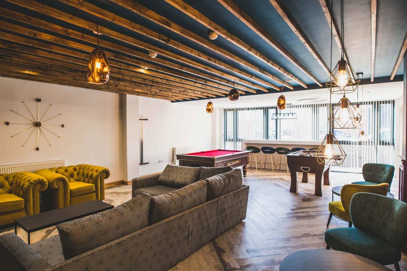 Windsor Court, Birmingham image 8