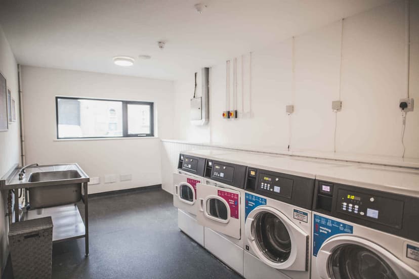 Windsor Court, Birmingham view 7