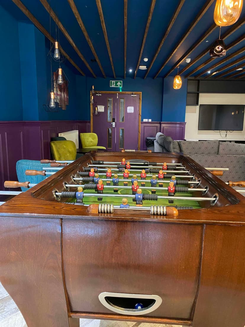 Windsor Court, Birmingham image 14