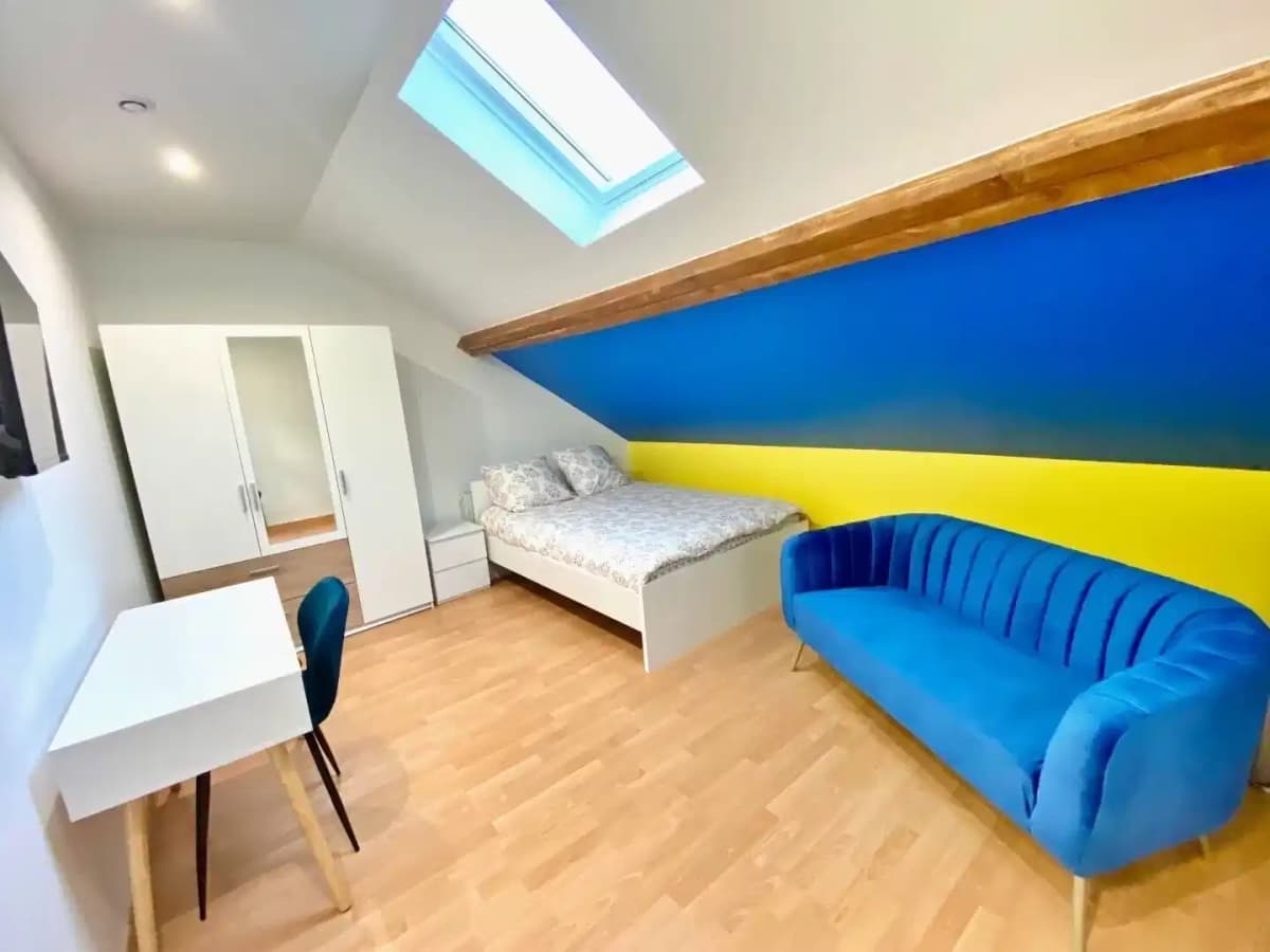 Room in a 14 Bedroom Apartment, Valenciennes Street, Gagny, France (93220)