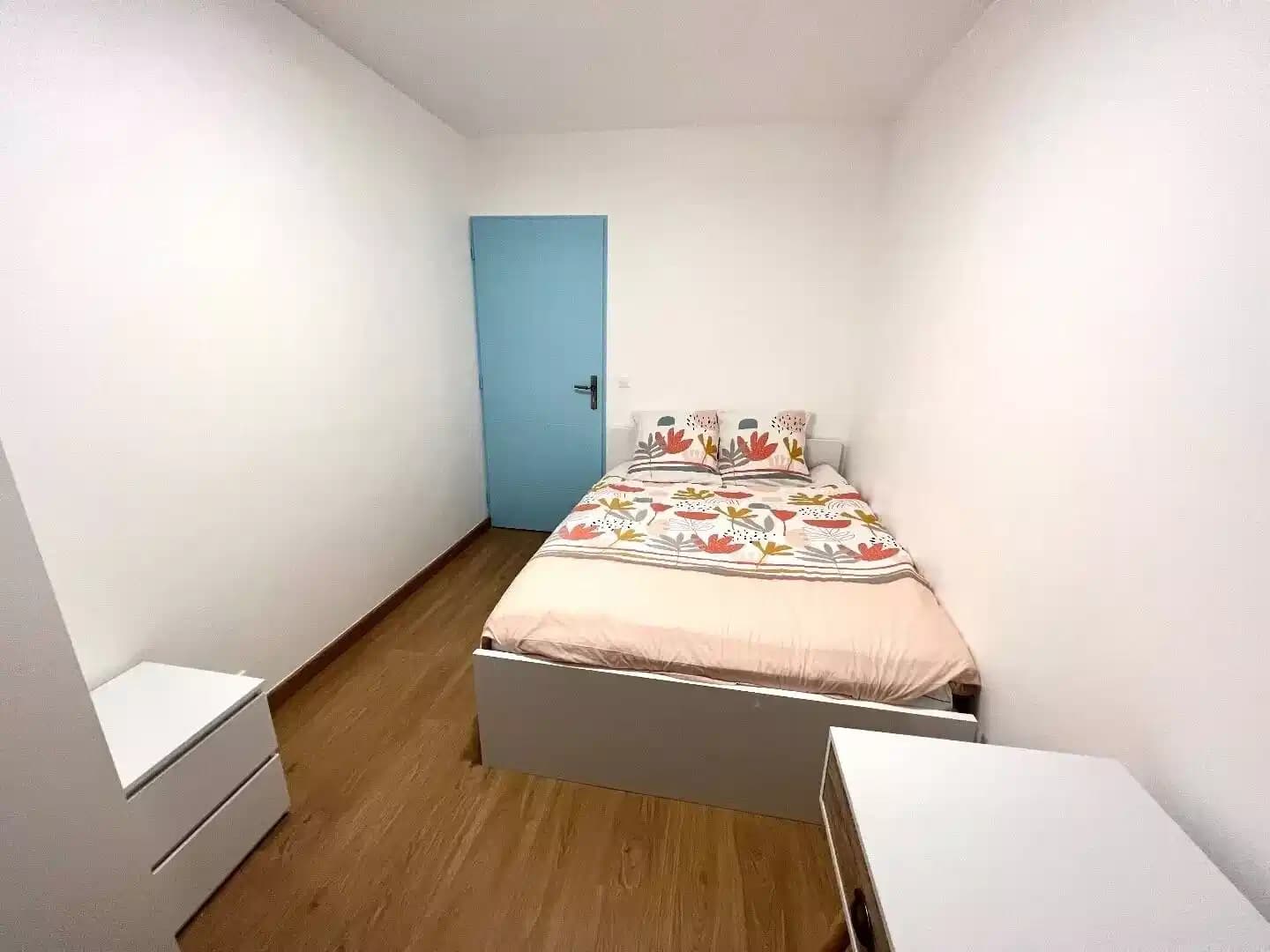 Room 9