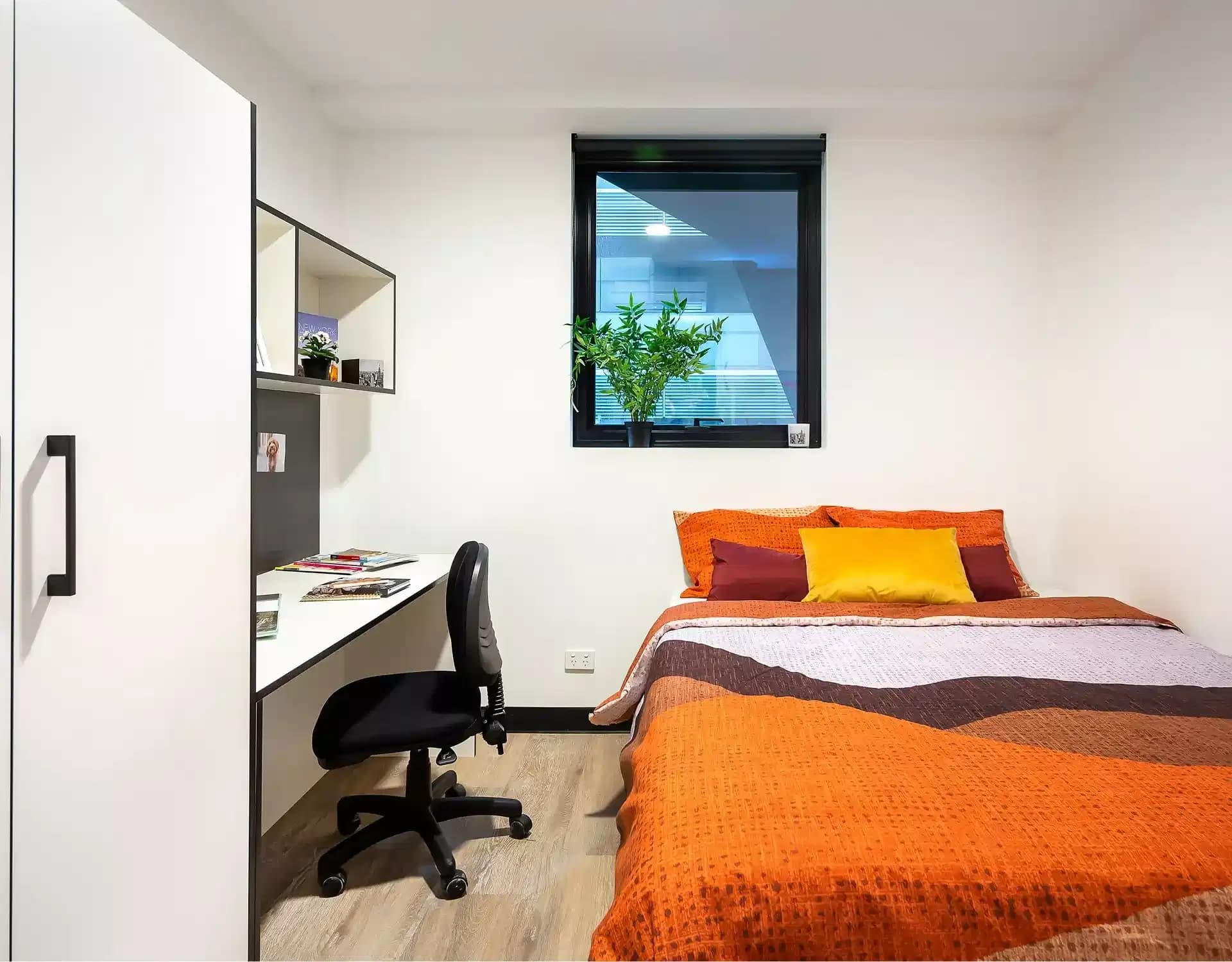 Private Studio Silver