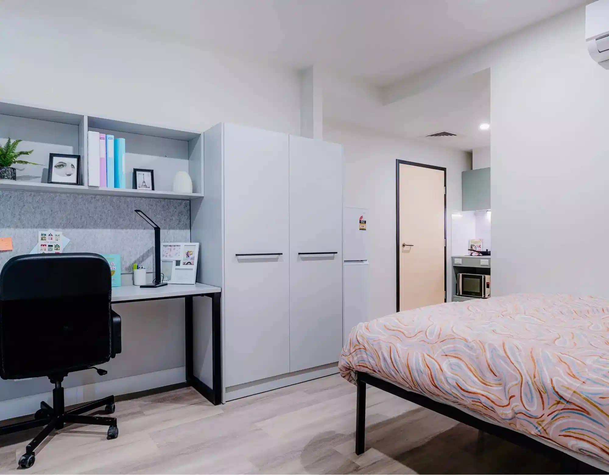 Private Studio Platinum