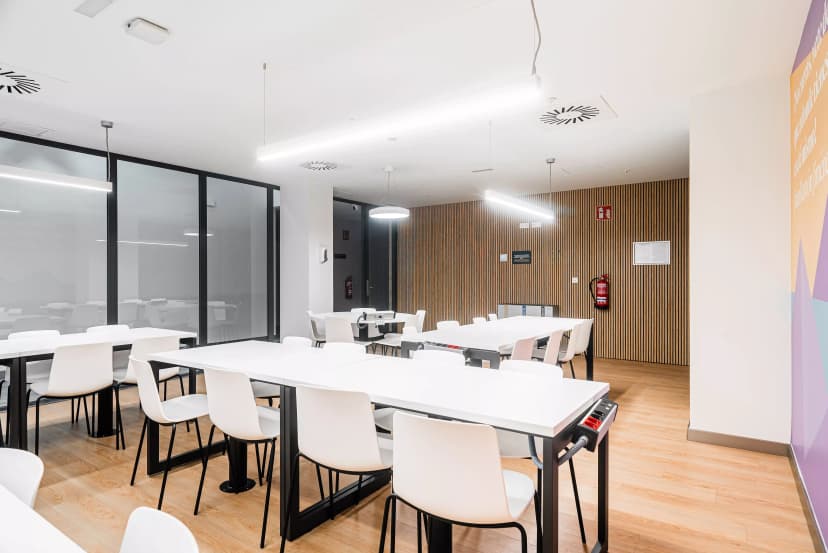 Nido El Porvenir, Seville image 16