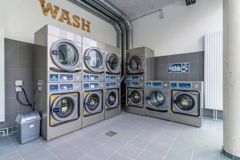 Hacker Residence, Palaiseau view 2