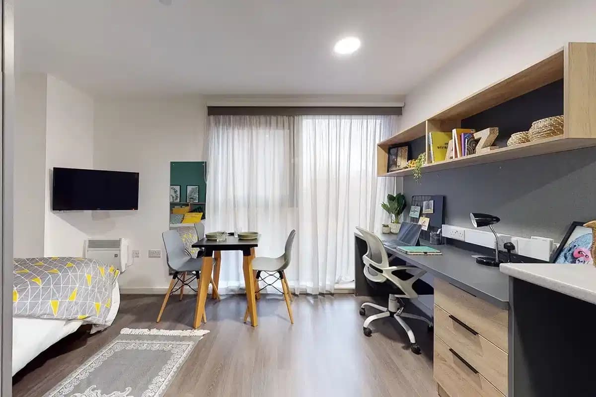 Diamond Studio 