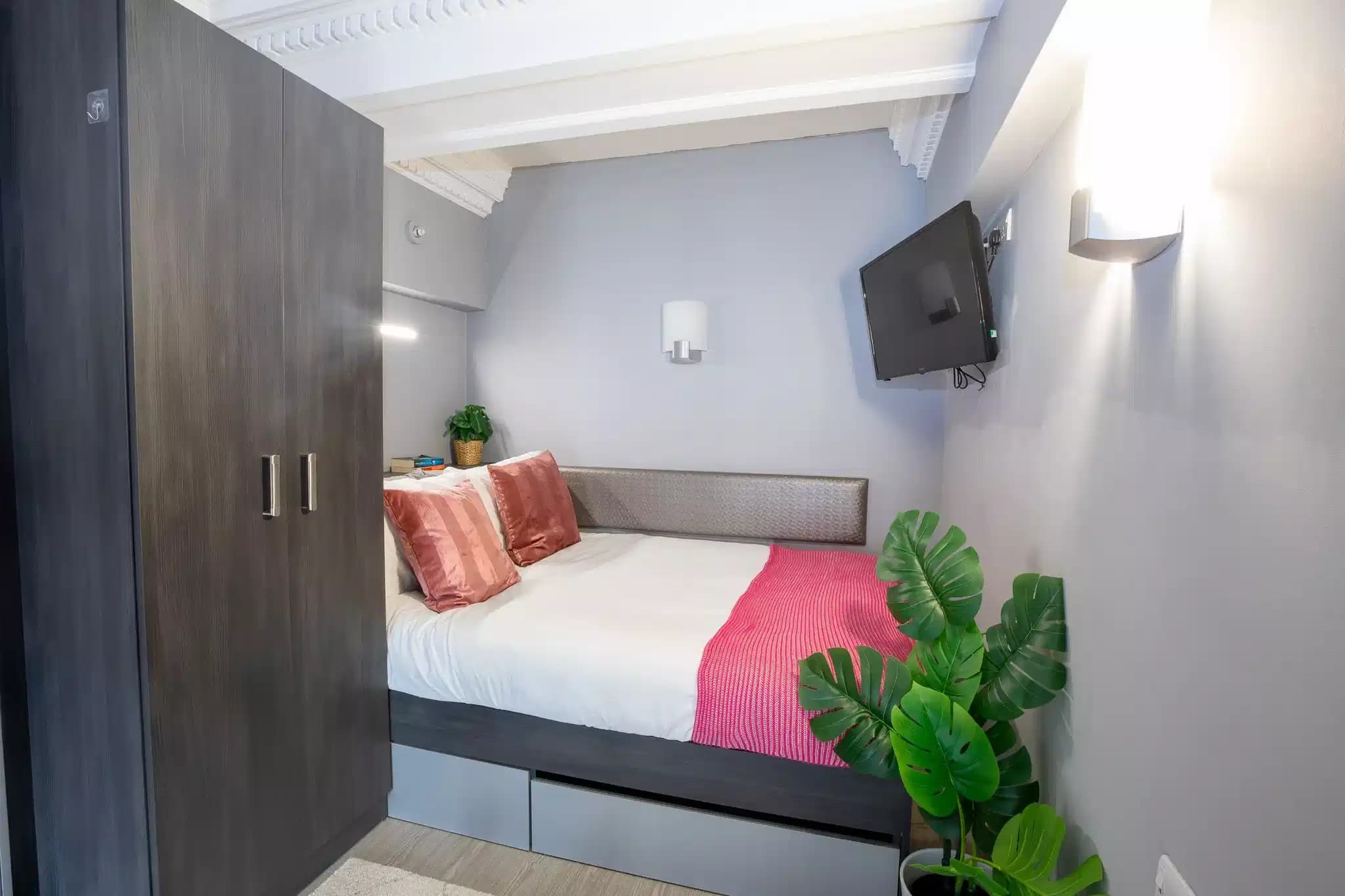 Bronze Mezzanine Apartment