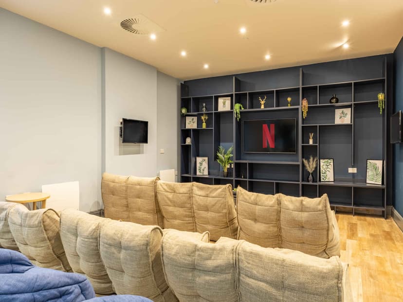 Chamberlain Place, Birmingham image 8