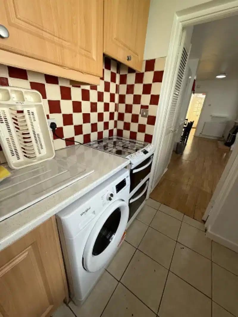 Room in a 2 Bedroom Apartment, 29 Wellington Street Upper, Phibsborough, Dublin (D07 K6Y6) view 2