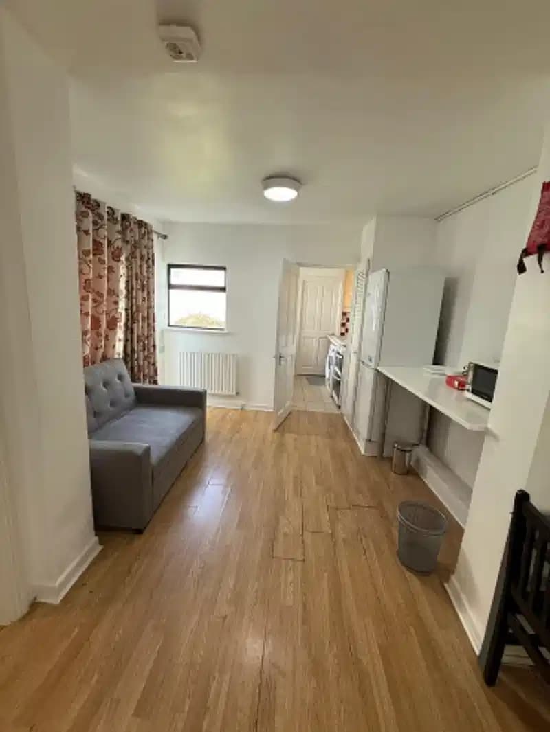 Room in a 2 Bedroom Apartment, 29 Wellington Street Upper, Phibsborough, Dublin (D07 K6Y6) view 5
