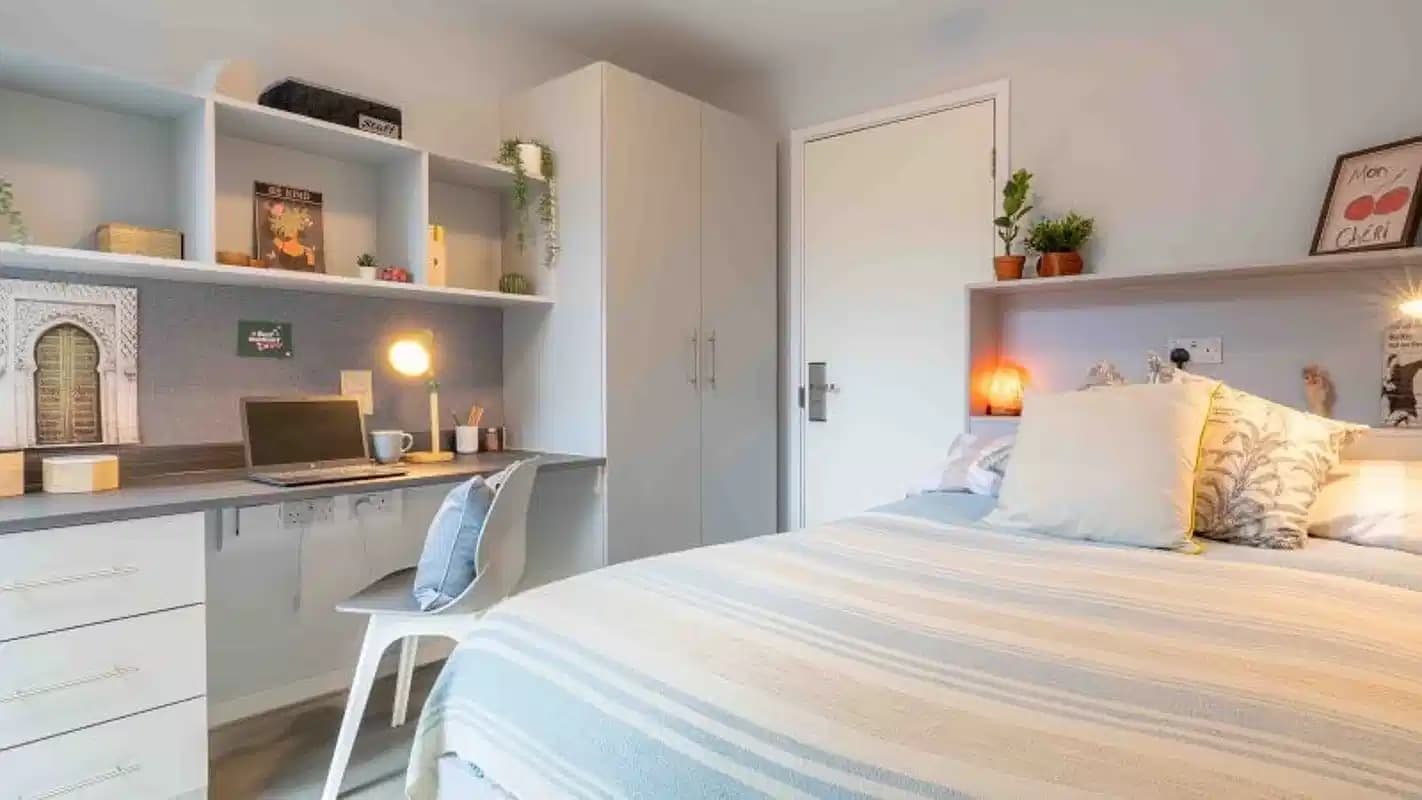 Bronze 2 Bed Apt Premium