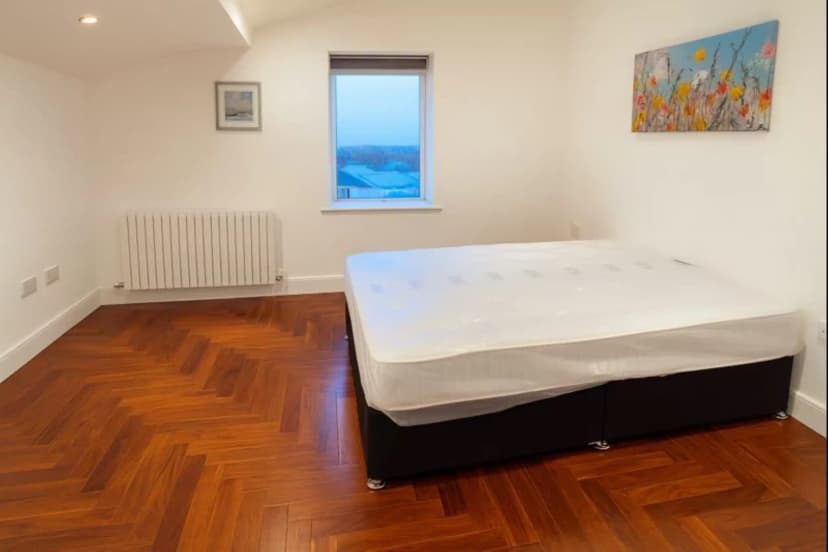 Room in a 4 Bedroom Apartment, Beechwood Court, Dublin A94 X1PR image 1