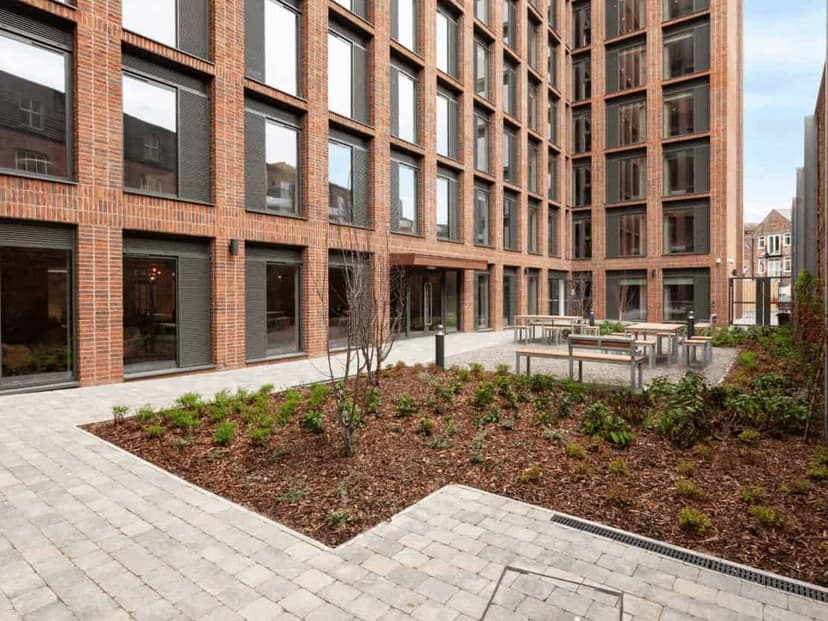 Benson Yard, Liverpool image 10