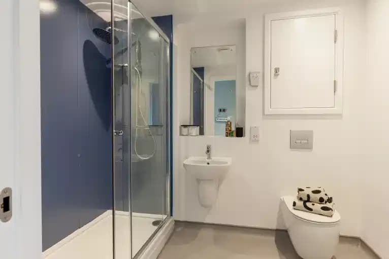 Deluxe Ensuite Higher Floor