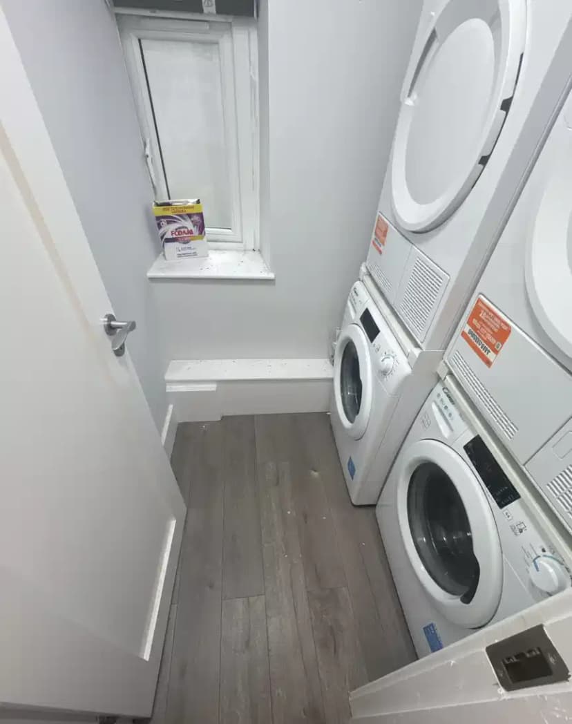 Room in a 6 Bedroom Apartment, 59 South Circular Road, Portobello, Dublin 8, D08 Y95H view 2