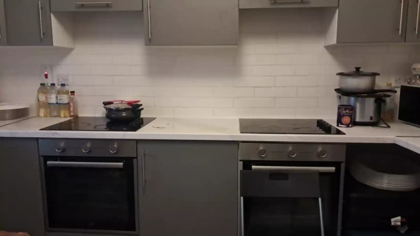 Room in a 6 Bedroom Apartment, 59 South Circular Road, Portobello, Dublin 8, D08 Y95H view 3