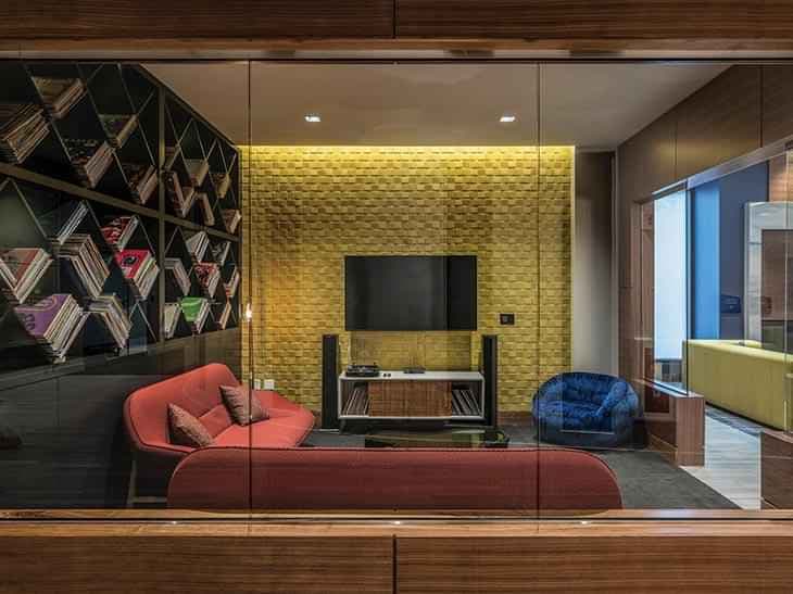 Lightview, Boston image 12