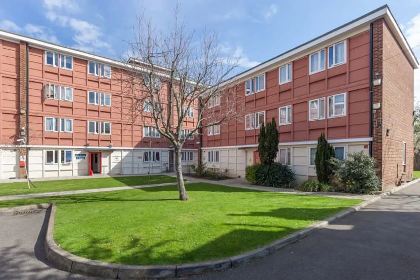 Brooke Hall, London view 7