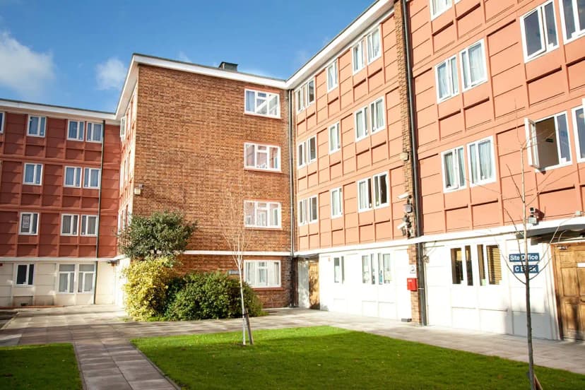 Brooke Hall, London image 9