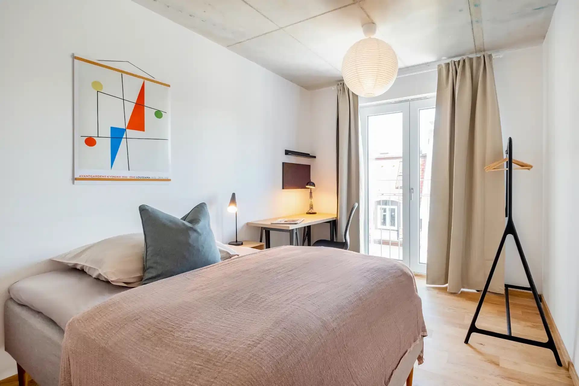 Room in 4 Bedroom 2 Bathroom | Toy Factory 10 Standard+