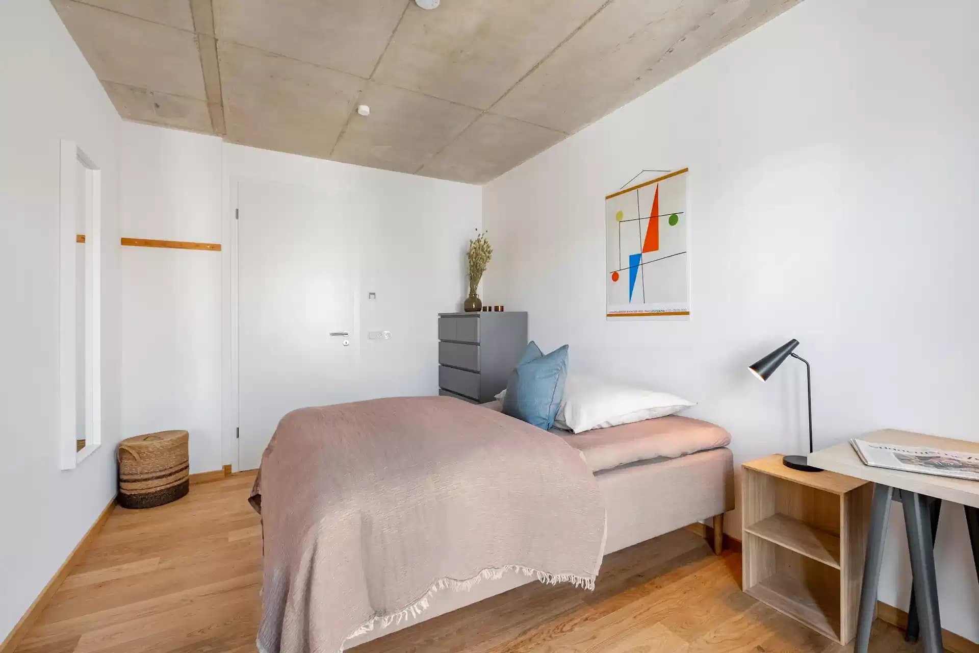 Room in 4 Bedroom 2 Bathroom | Toy Factory 1 Standard+