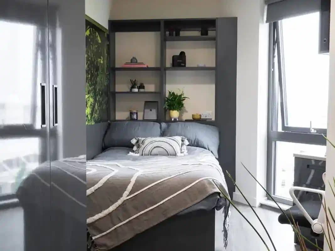 8 Bed Premium En-suite 