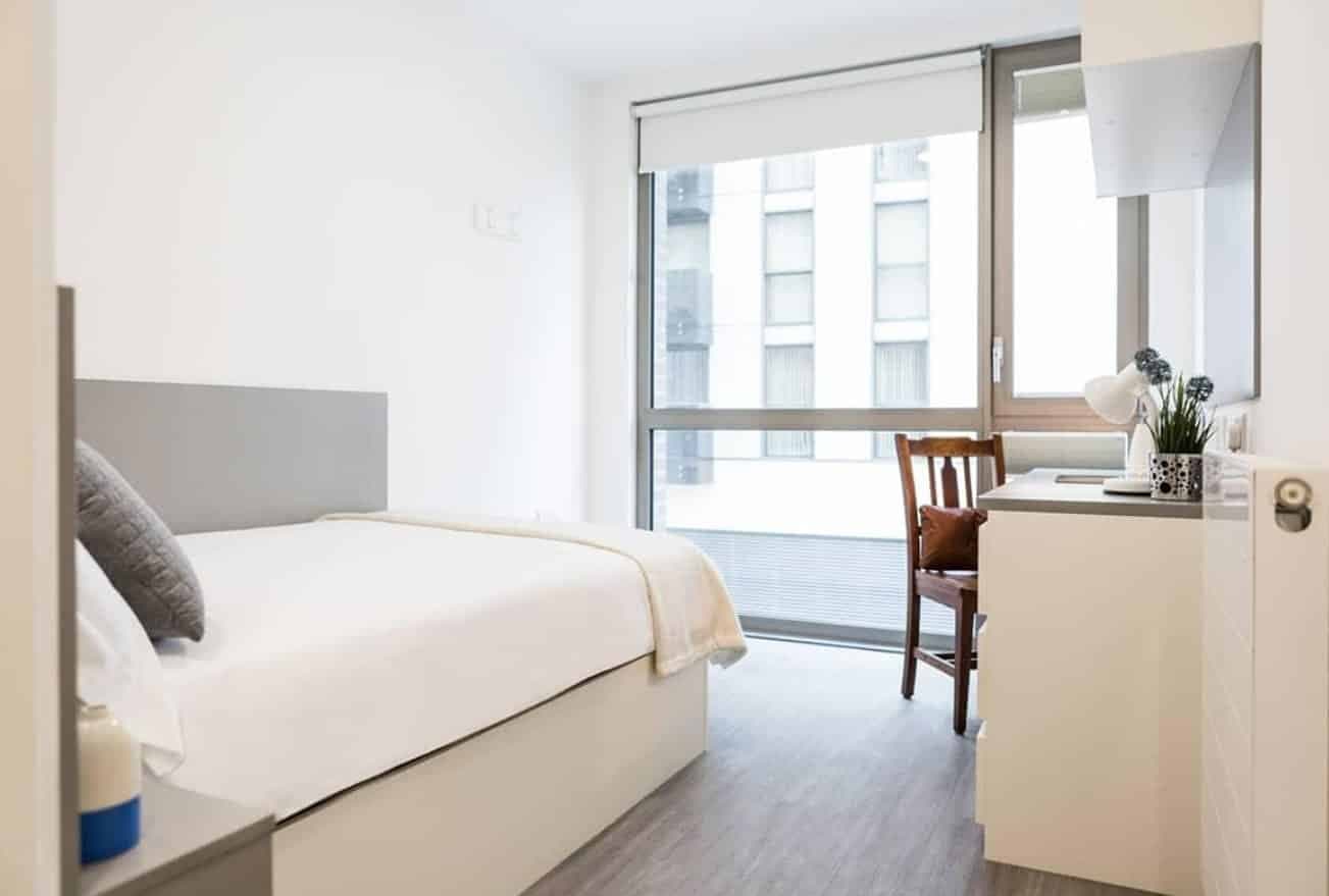 Bronze Ensuite Lower Level