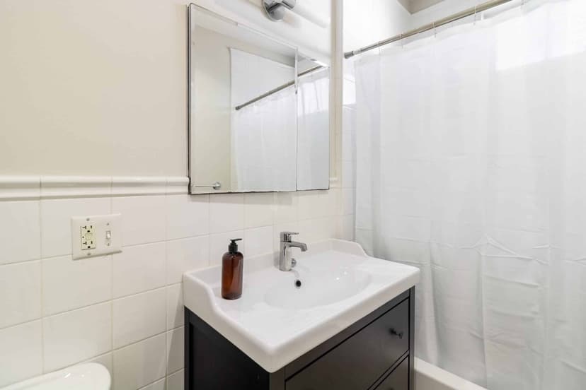 June Homes 02139, Boston image 18