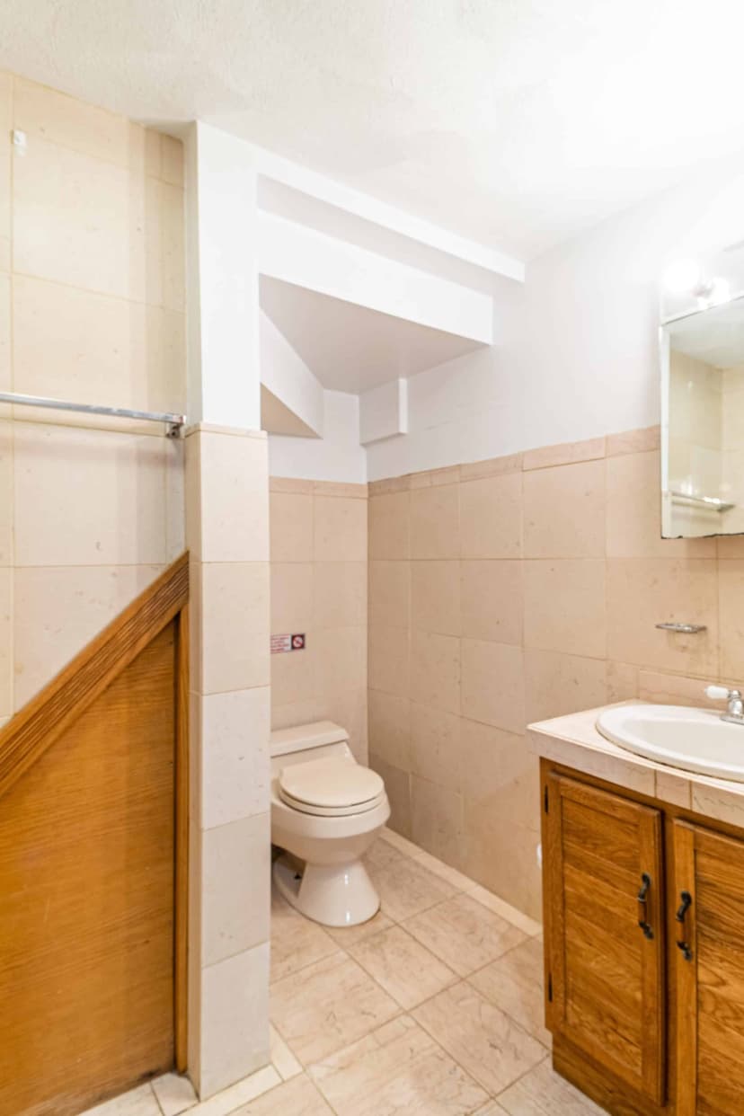 June Homes 02139, Boston image 47