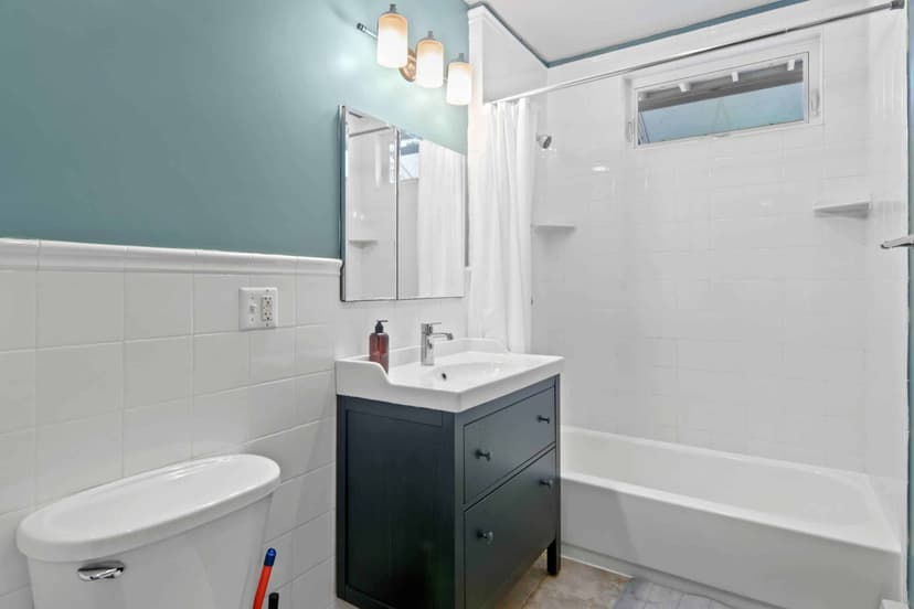 June Homes 02139, Boston image 13