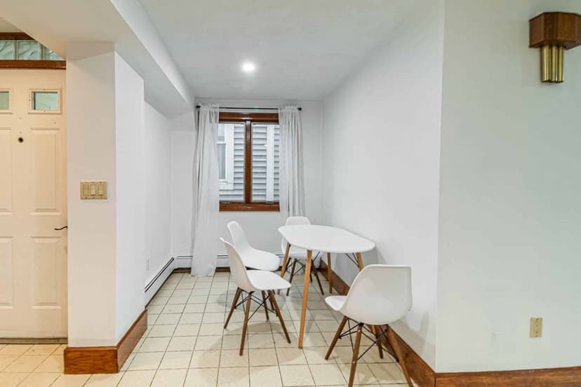 June Homes 02139, Boston image 42