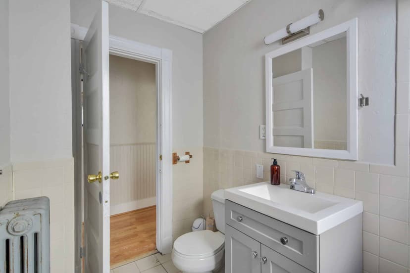 June Homes 02143, Boston image 52