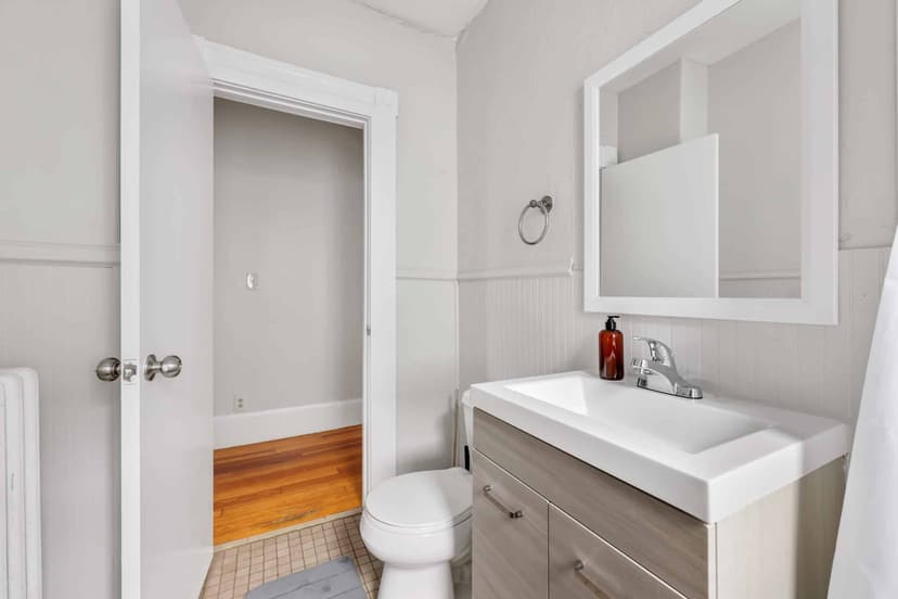 June Homes 02143, Boston image 77