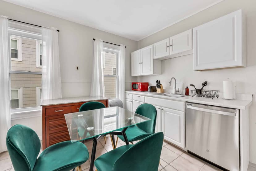 June Homes 02143, Boston image 71