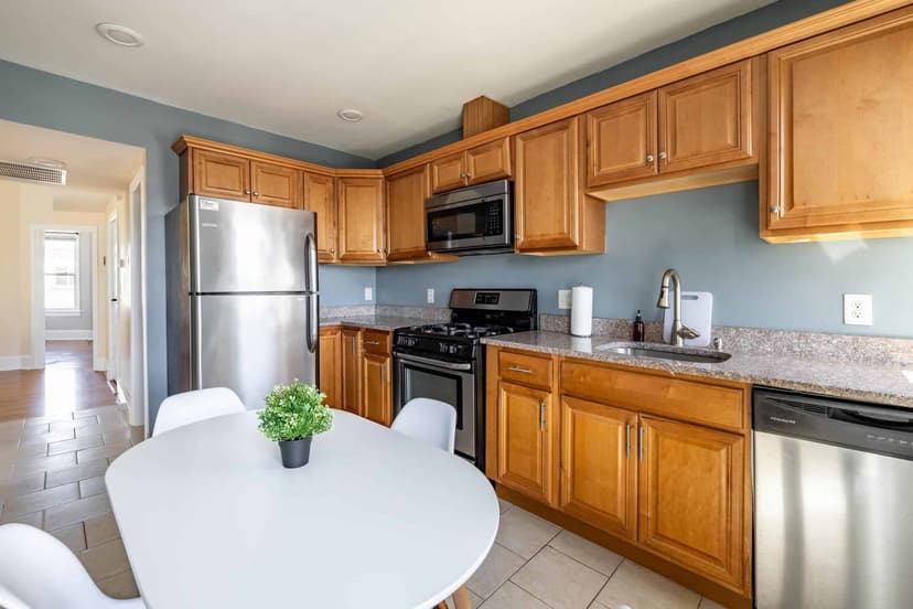 June Homes 02143, Boston image 68