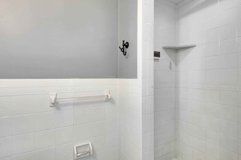 June Homes 02113, Boston image 62