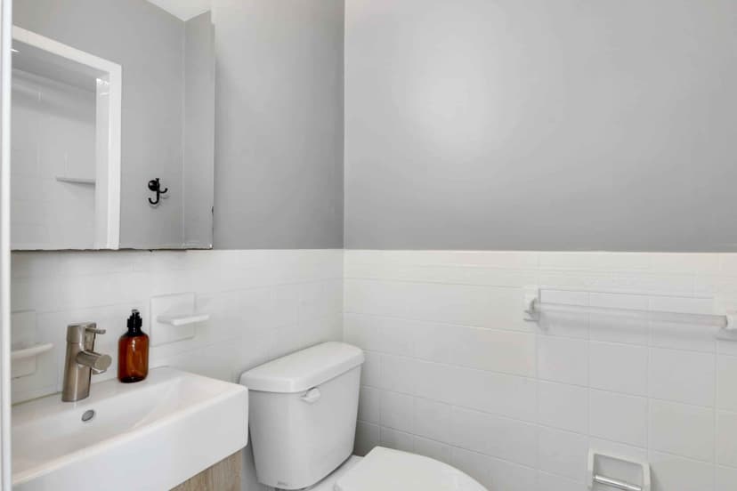 June Homes 02113, Boston image 57