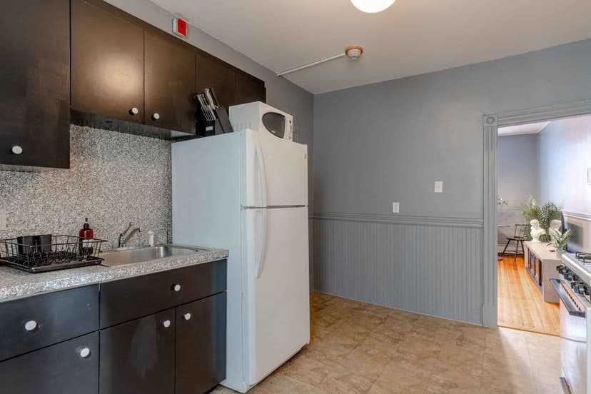 June Homes 02113, Boston image 33