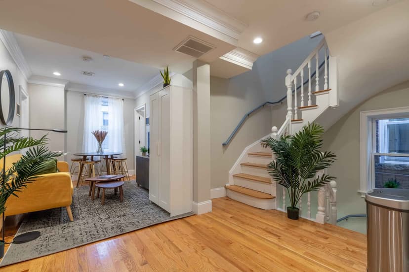 June Homes 02113, Boston image 70