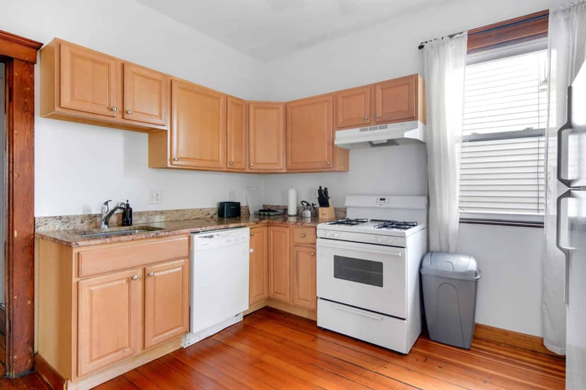 June Homes 02145, Boston view 5