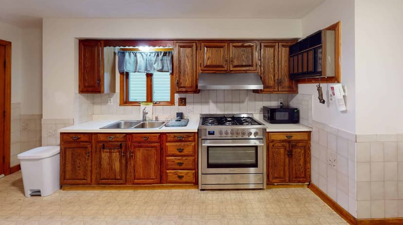 June Homes 02145, Boston image 43