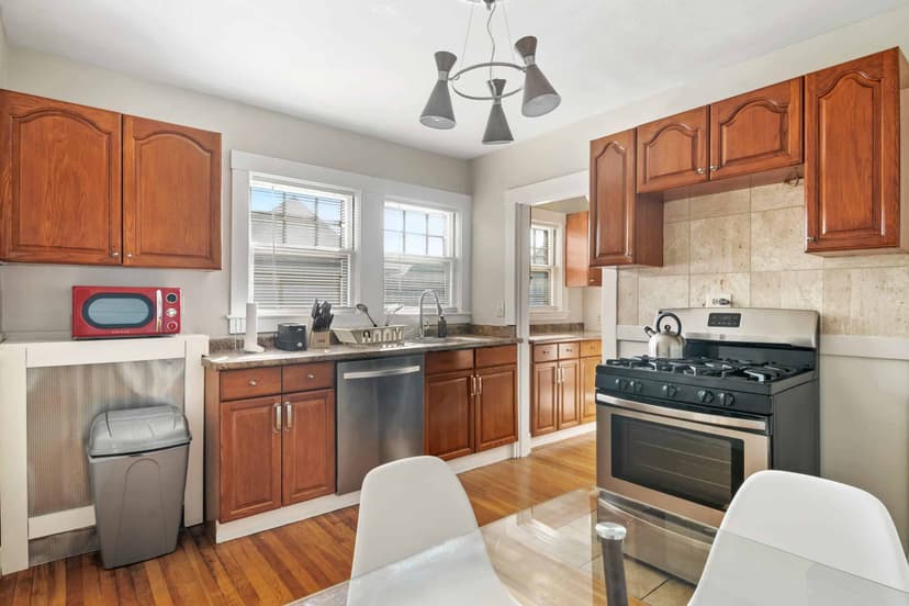 June Homes 02145, Boston image 37