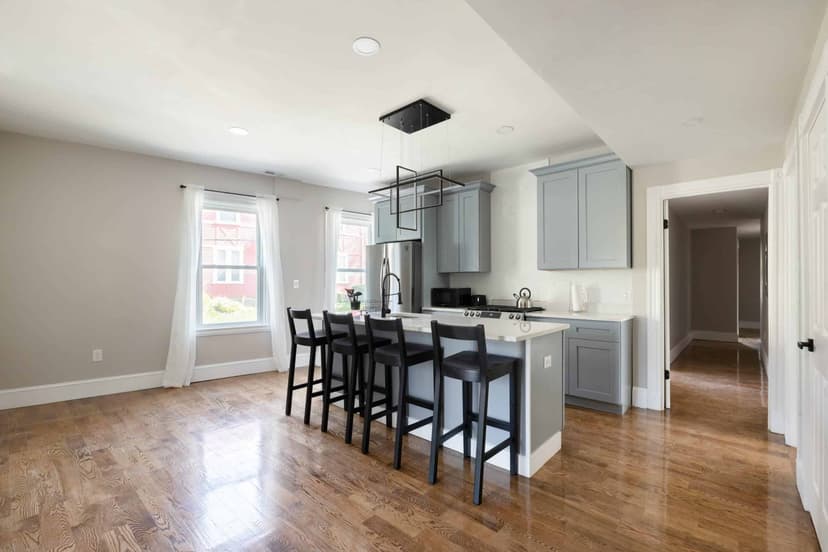 June Homes 02119, Boston image 33