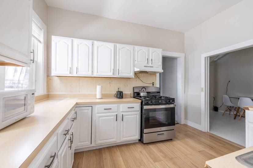 June Homes 02121, Boston image 22