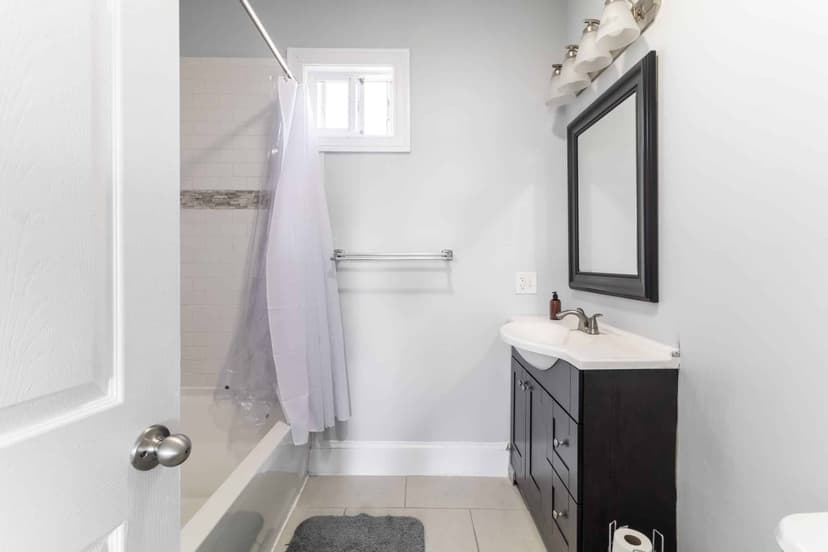 June Homes 02121, Boston image 41