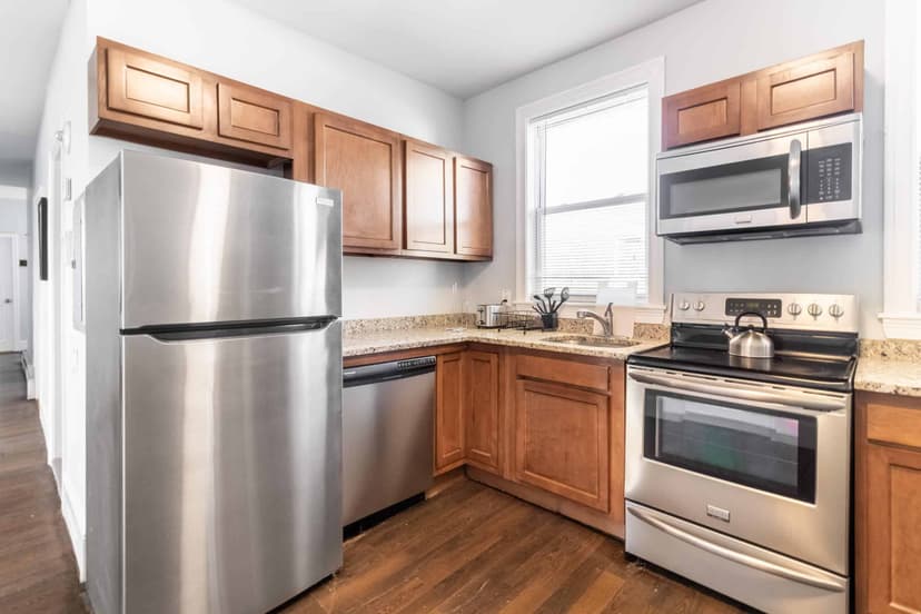 June Homes 02121, Boston image 46