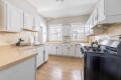 June Homes 02121, Boston image 17