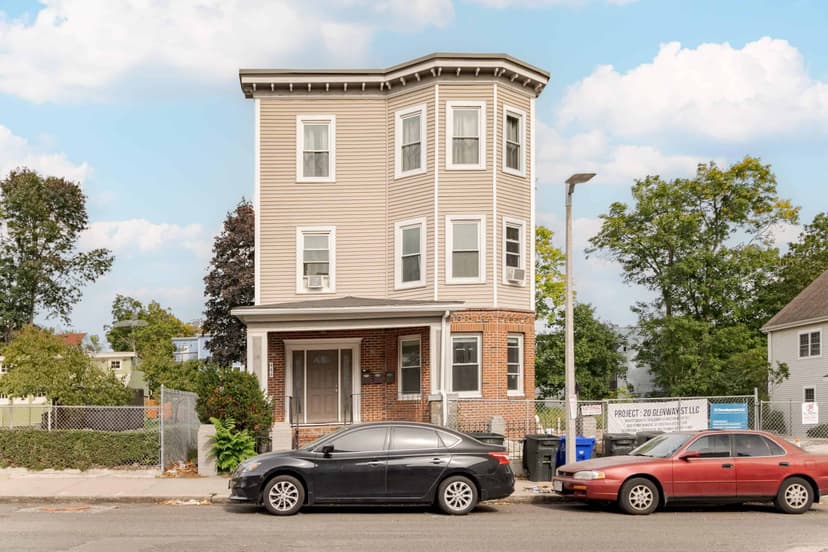 June Homes 02121, Boston image 62